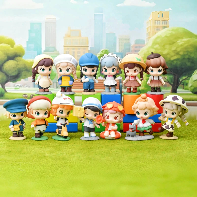 Momo: Holiday Life Series